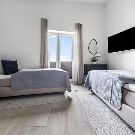 Sunset Penthouse Teresa Olpenitz